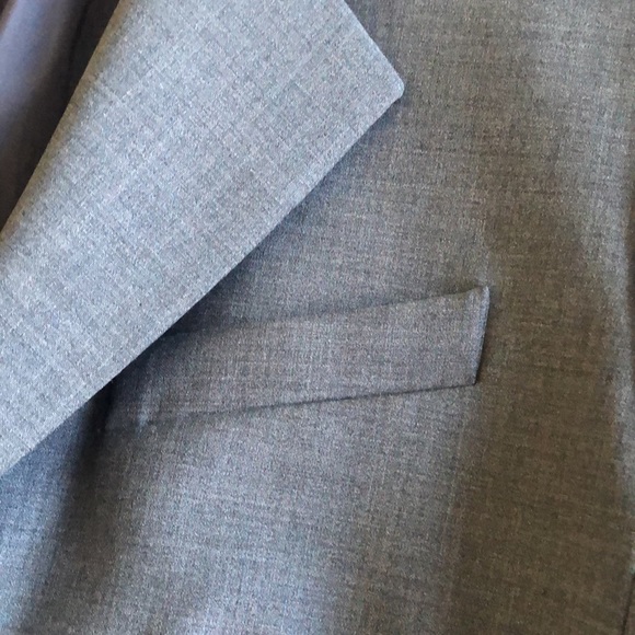 Talbots women’s 10p fitted light grey suit jacket, Preowned, excellent condition - Picture 6 of 6